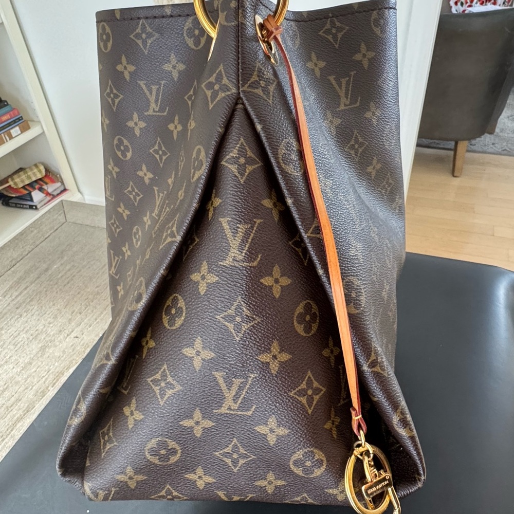 Brown Designer Tote Bag - Picture 13 of 17